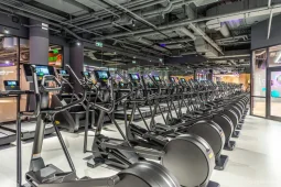 фитнес-клуб ddx fitness на улице лескова фото 2 - iogaplace.ru