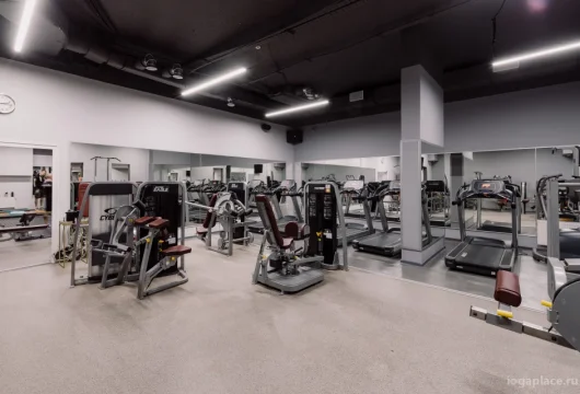 фитнес-клуб east west fitness & pilates studio фото 6 - iogaplace.ru