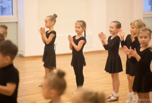 школа танцев dancegroup на спасо-тушинском бульваре фото 2 - iogaplace.ru