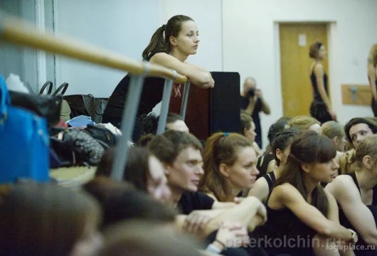 школа-студия современного танца людмилы квасневской фото 1 - iogaplace.ru