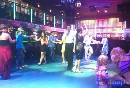 школа танцев shall we dance на улице космонавтов фото 2 - iogaplace.ru